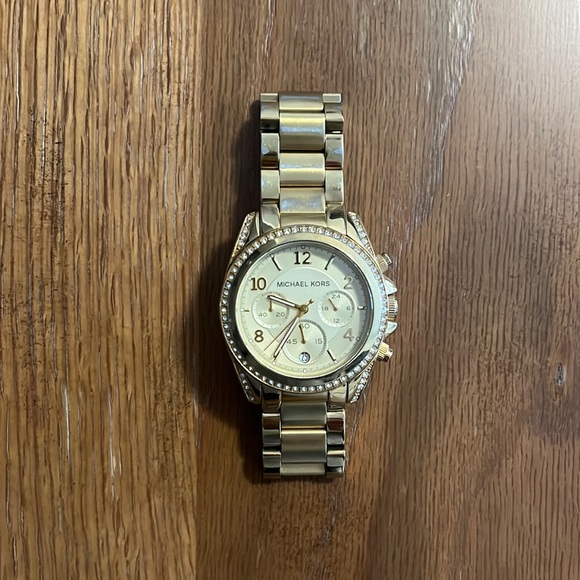 Used Michael Kors Watch - Picture 2 of 6